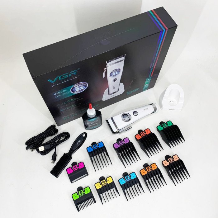 Акумуляторна машинка для стрижки VGR V-880C. Колір: білий