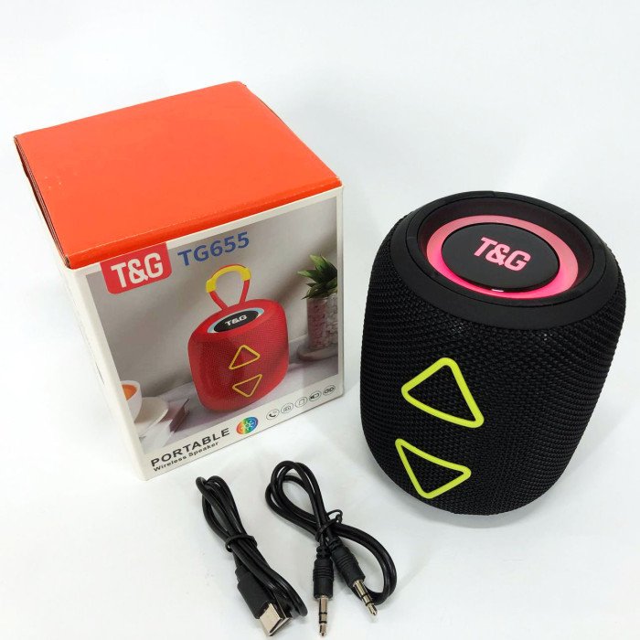 Портативна колонка TG655 5W з RGB підсвічуванням та ремінцем, Bluetooth колонка для вулиці. Колір: чорний