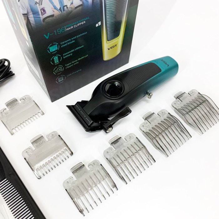 Акумуляторна машинка для стрижки VGR V-196 GREEN