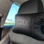 Набір шкіряних подушок Audi + брелок у подарунок, подушки на підголовник у авто