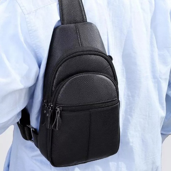 Стильна чоловіча шкіряна сумка через плече, натуральна шкіра флотар, якісна фурнітура
