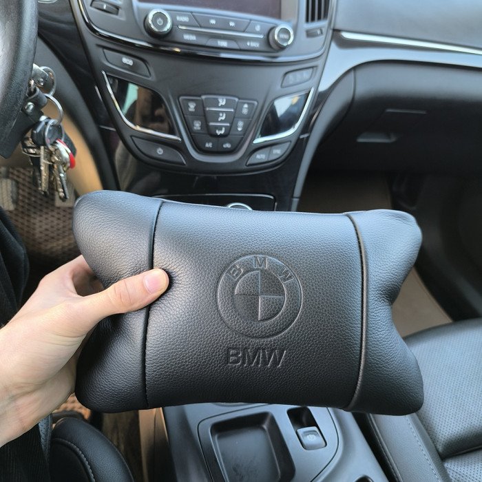 Преміальний набір автоподушок BMW із натуральної шкіри – подушки + брелок
