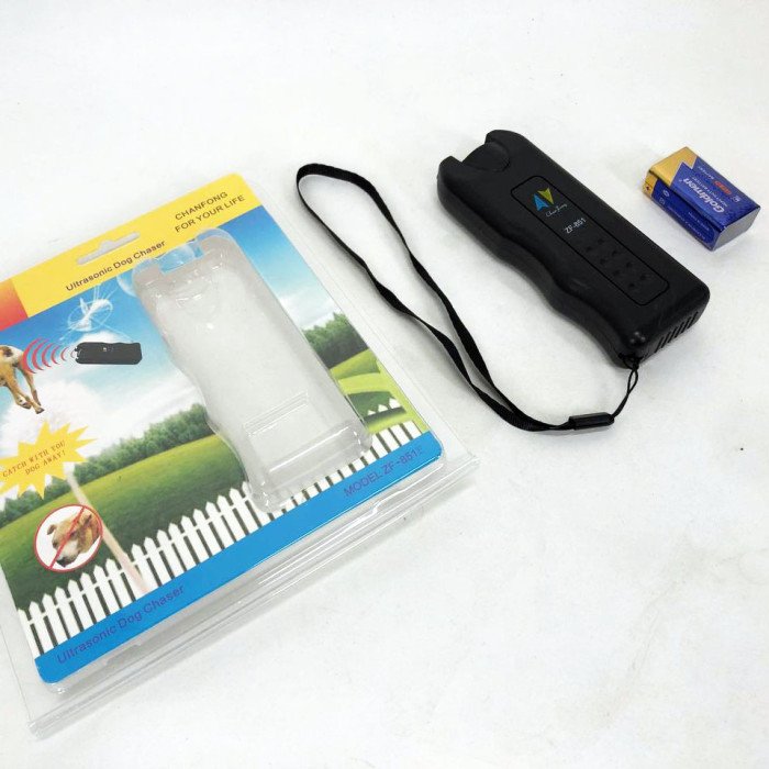 Відлякувач від бродячих кішок Ultrasonic ZF-851 Відлякувач собак для дітей, Пугач для собак