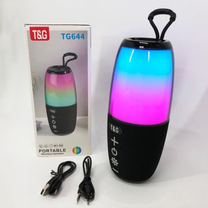 Портативна колонка TG644 5W з RGB підсвічуванням та ремінцем, блютуз колонка з акумулятором. Колір: чорний