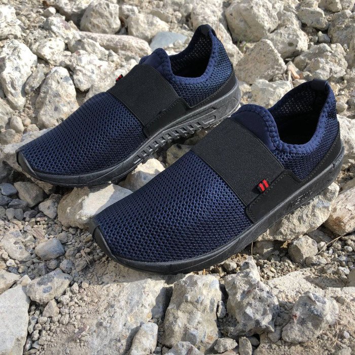 Чоловічі кросівки із сітки 45 розмір. Літні кросівки сітка, взуття для бігу. Модель 44252. Колір: синій