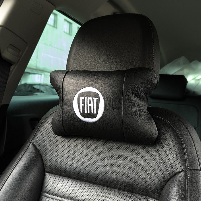 Набір подушок Fiat з натуральної шкіри + вишивка логотипу та шкіряний брелок у подарунок