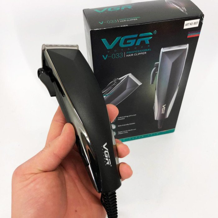 Професійна машинка для стрижки волосся VGR V-033 з функцією тримера та 4 насадками