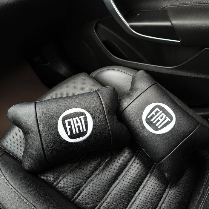 Набір подушок Fiat з натуральної шкіри + вишивка логотипу та шкіряний брелок у подарунок