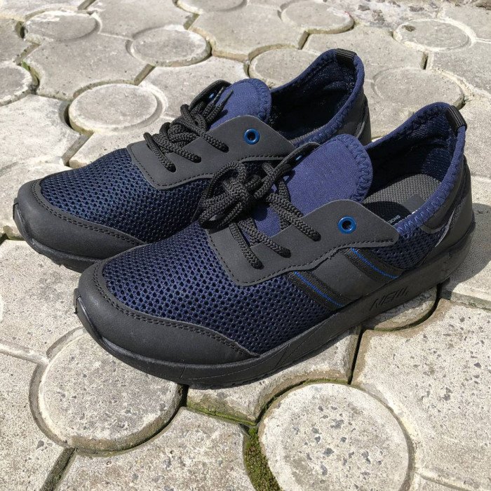 Кросівки чоловічі сітка 46 розмір. Літні кросівки, модні універсальні кросівки. Модель 46913. Колір: синій