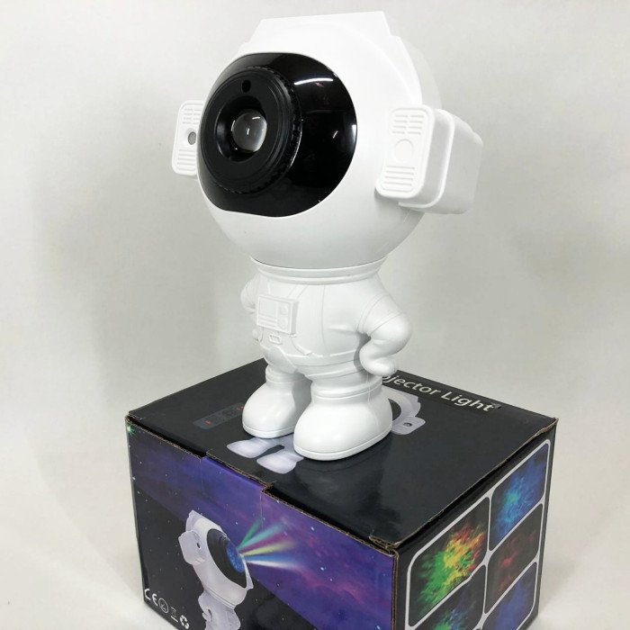 Зоряний 3D проектор Astronaut, Лазерний нічник-проектор астронавт LED, Міні лазерний проектор небо