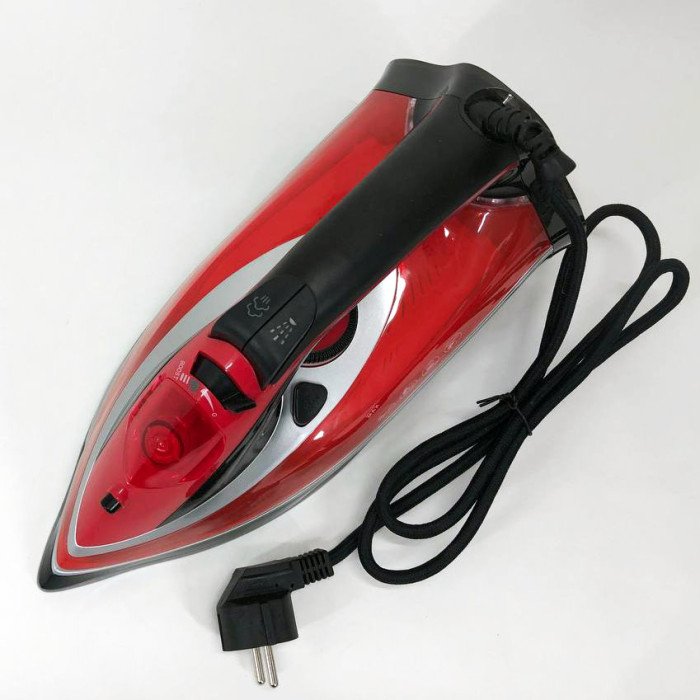 Керамічна потужна Парова Праска Crownberg CB-7441 має функції самоочищення та вертикальне відпарювання