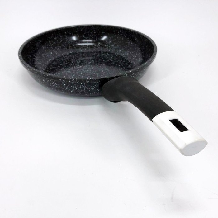 Сковорода UNIQUE UN-5135 24 см. Стійка до подряпин і скол сковорода, з антипригарним покриттям