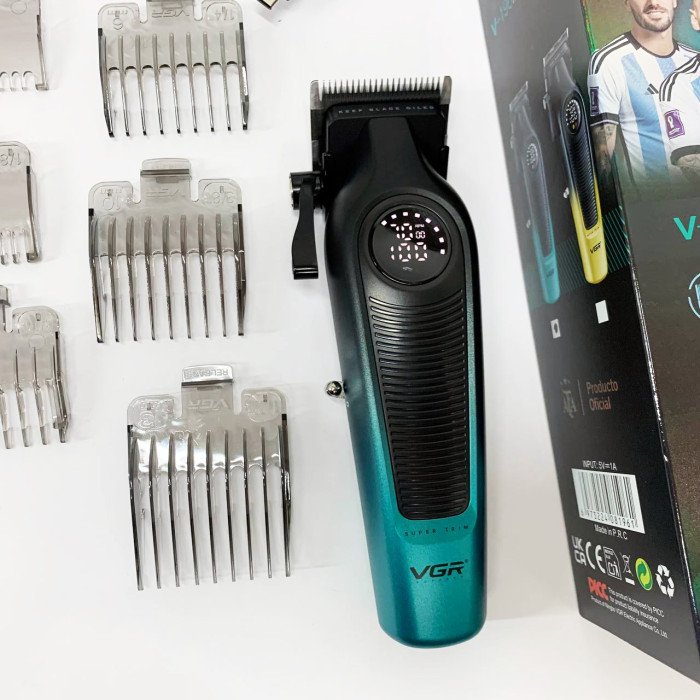 Акумуляторна машинка для стрижки VGR V-196 GREEN