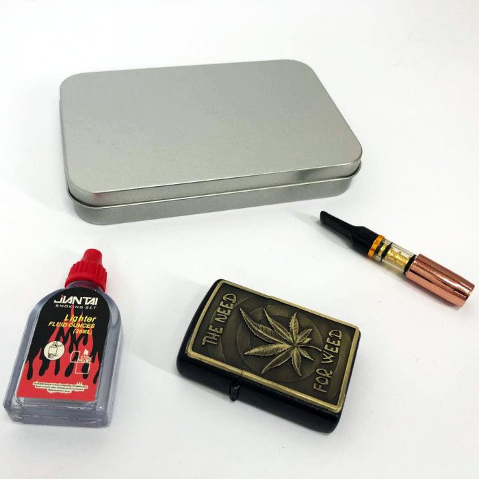 Запальничка бензинова в подарунковій коробці N11, подарункова запальничка сувенірна