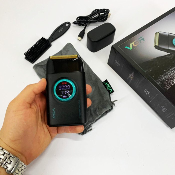 Електробритва VGR V-378 BLACK шейвер, подвійне лезо, регулювання потужності 7000-9000 RPM. Колір: чорний