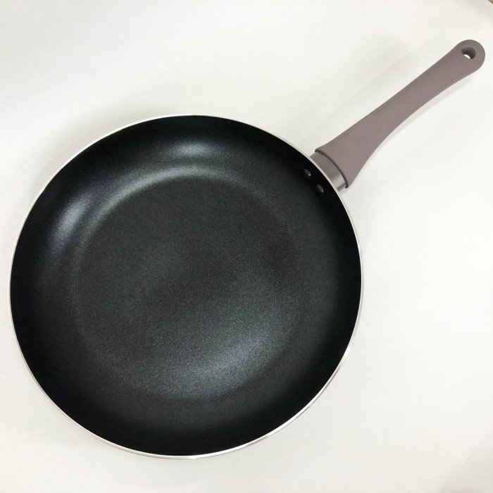 Сковорода алюмінієва 28 см WELL DONE WD-1018B індукція, сковорода з товстим дном, зручна на кухню